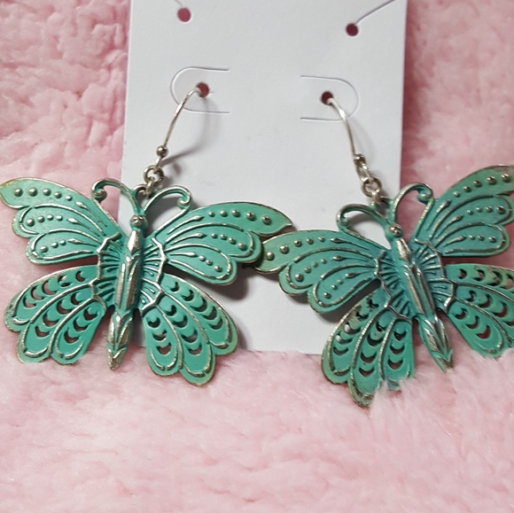 Earrings - Picture 6 of 6